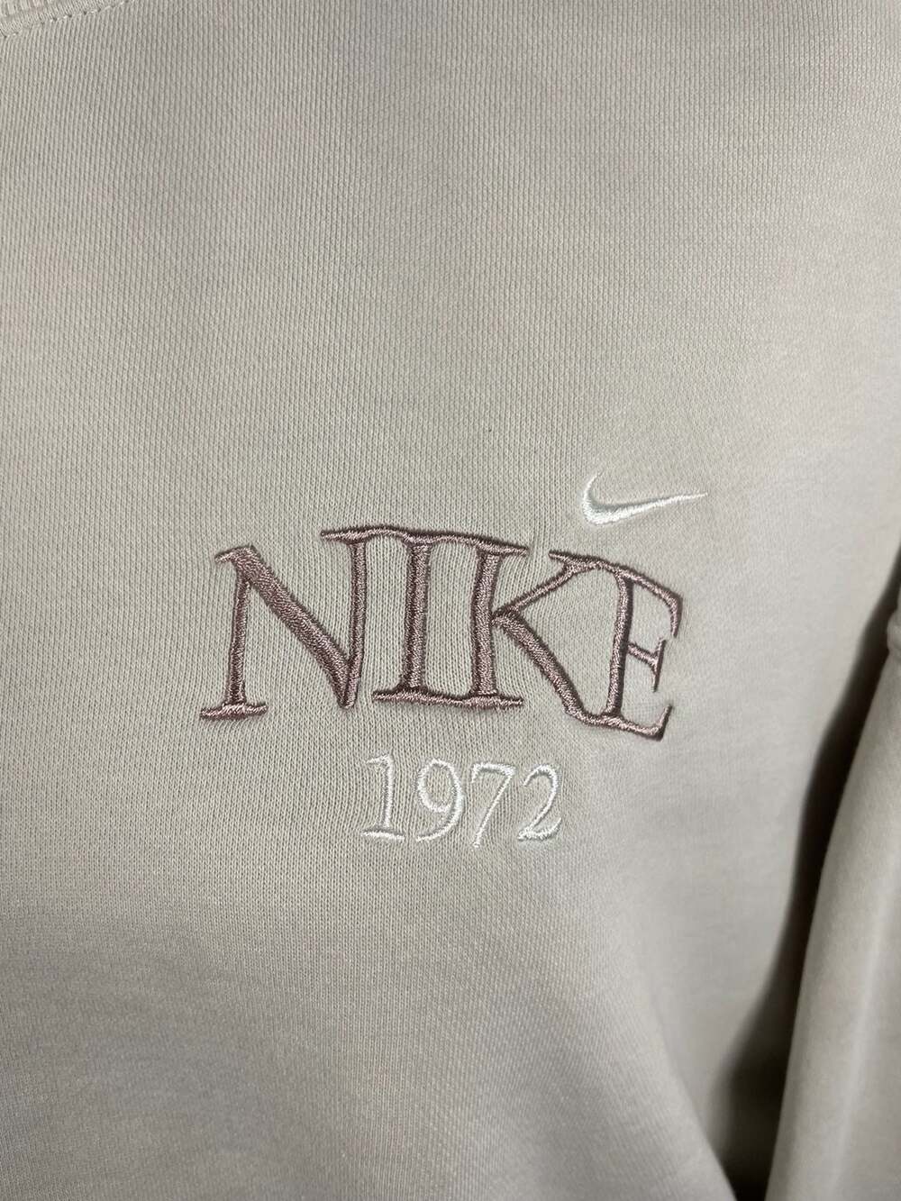 Nike Sportswear Phoenix Fleece Women's Oversized 1972 Crewneck Sweatshirt Sz M - Picture 3 of 7